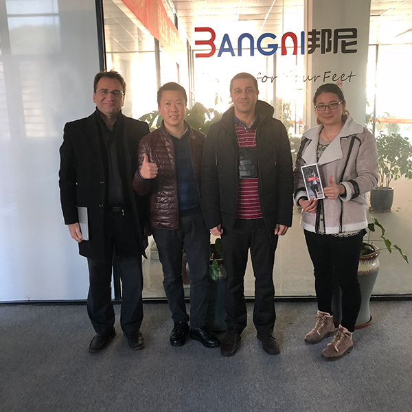 5d66e1af88e2766839b9cf64d5fd75a